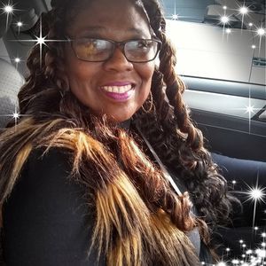 Meet your Posher, Cecelia